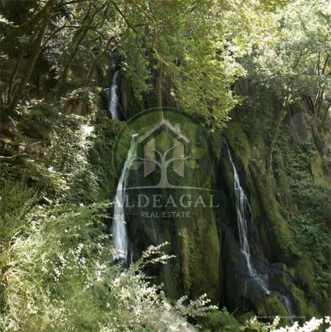 Complejo rural con licencia turística en aldea gallega - hogar, negocio y naturaleza en perfecta armonía ?