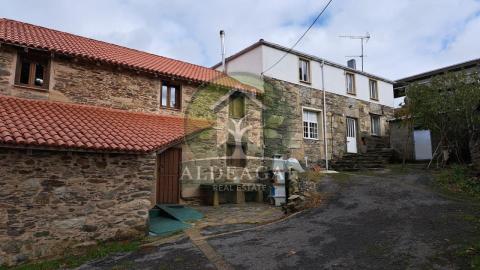 Complejo rural con licencia turística en aldea gallega - hogar, negocio y naturaleza en perfecta armonía ?