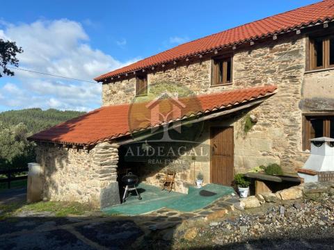Complejo rural con licencia turística en aldea gallega - hogar, negocio y naturaleza en perfecta armonía ?