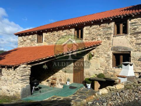 Complejo rural con licencia turística en aldea gallega - hogar, negocio y naturaleza en perfecta armonía ?