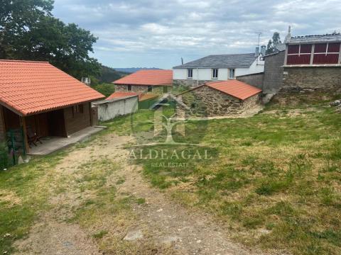 Complejo rural con licencia turística en aldea gallega - hogar, negocio y naturaleza en perfecta armonía ?