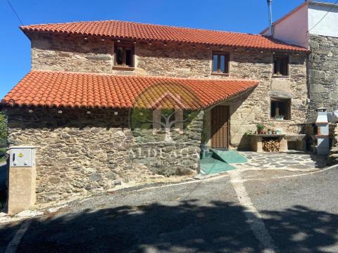 Complejo rural con licencia turística en aldea gallega - hogar, negocio y naturaleza en perfecta armonía ?